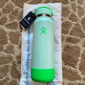 Hydro Flask Limited Edition 40oz seafoam